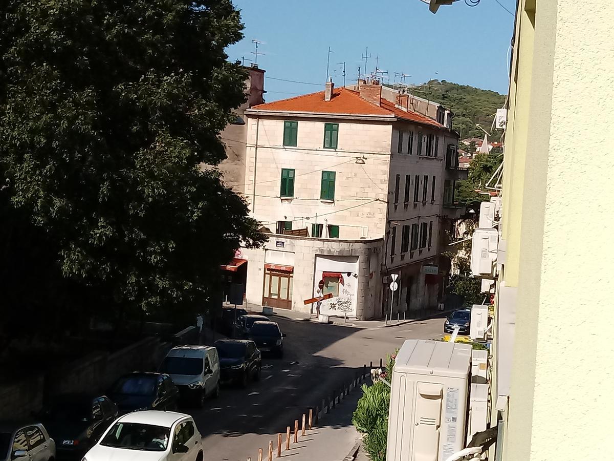 Apartment In Centre For 7 Split Kültér fotó